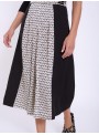 Pantalon de Skatie, de raso estampadao. S05P131