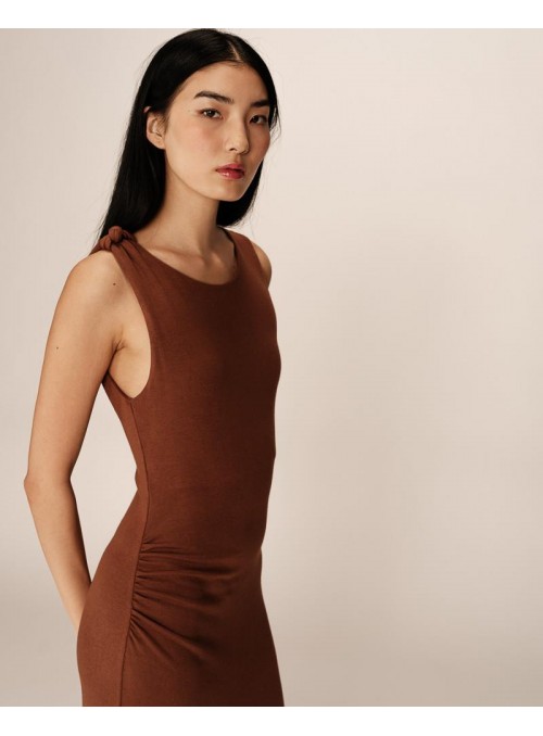 Vestido Grace &amp; Mila, de tirantes en marròn. Pistache