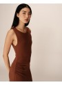 Vestido Grace & Mila, de tirantes en marròn. Pistache