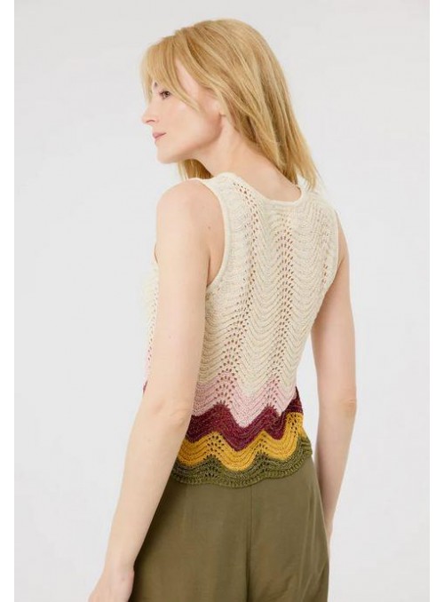 Top Art Love, de crochet biege. Claudie