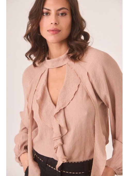 Blusa Nekane, de viscosa con volantes. Whimsi