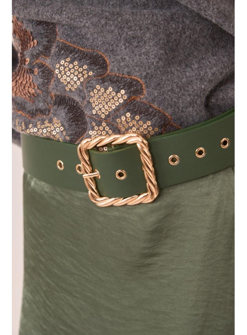 Cinturòn Nekanem con hebilla dorada. Ritti