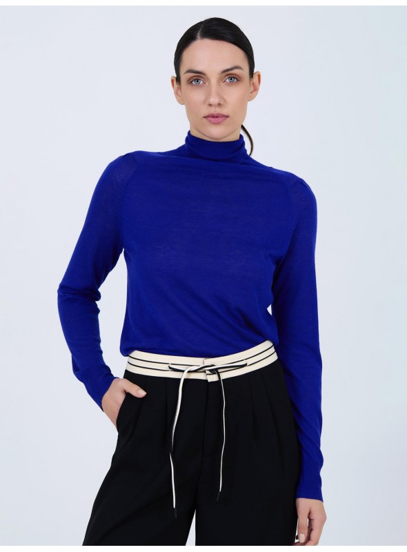 Sueter Skatie, de cuello alto. s23k46