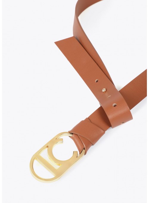 Cinturòn Lola Casademunt, de ecopiel con hebilla dorada. LF06004