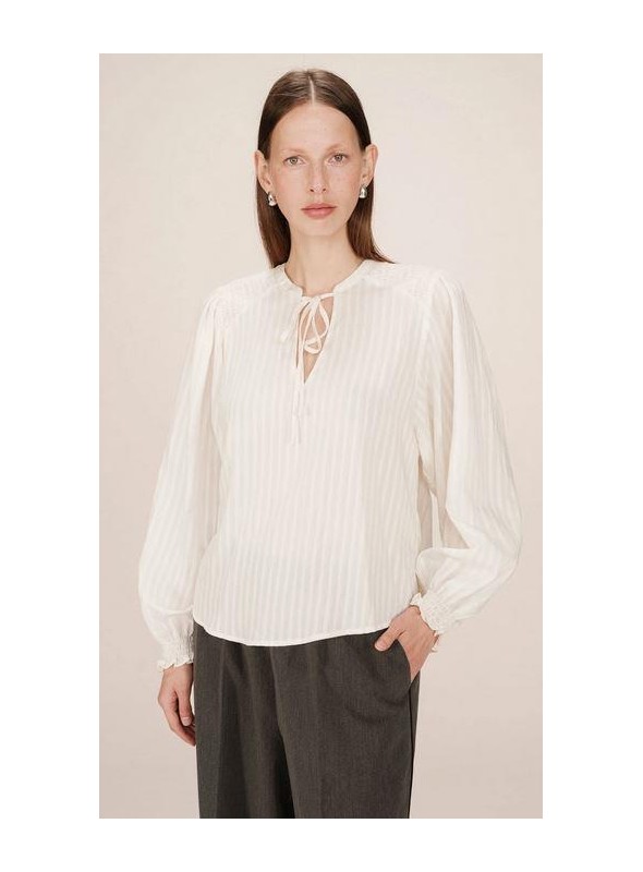 Blusa Grace & Mila, de viscosa. Serinda