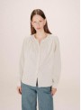 Camisa Grace & Mila, de rayas en beige. Sissi