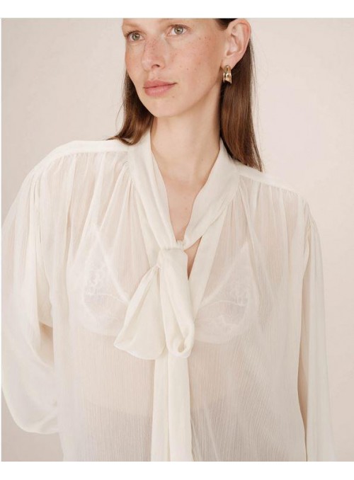 Blusa Grace &amp; Mila, de gasa con lazada. Splendide