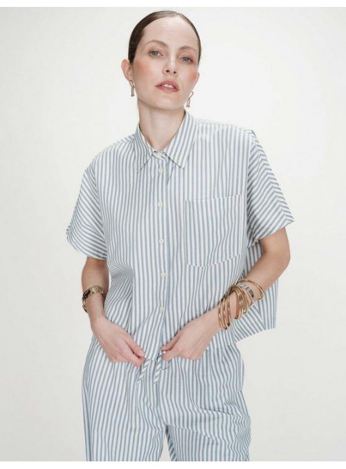 Camisa Grace & Mila, de rayas en azul. Vercia