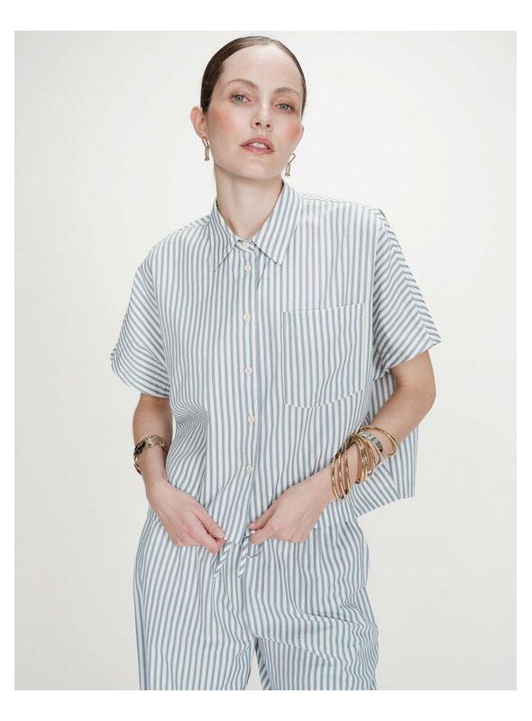 Camisa Grace & Mila, de rayas en azul. Vercia