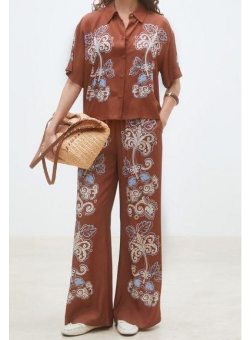 Pantalòn Suncoo, de viscosa estampada. Joan