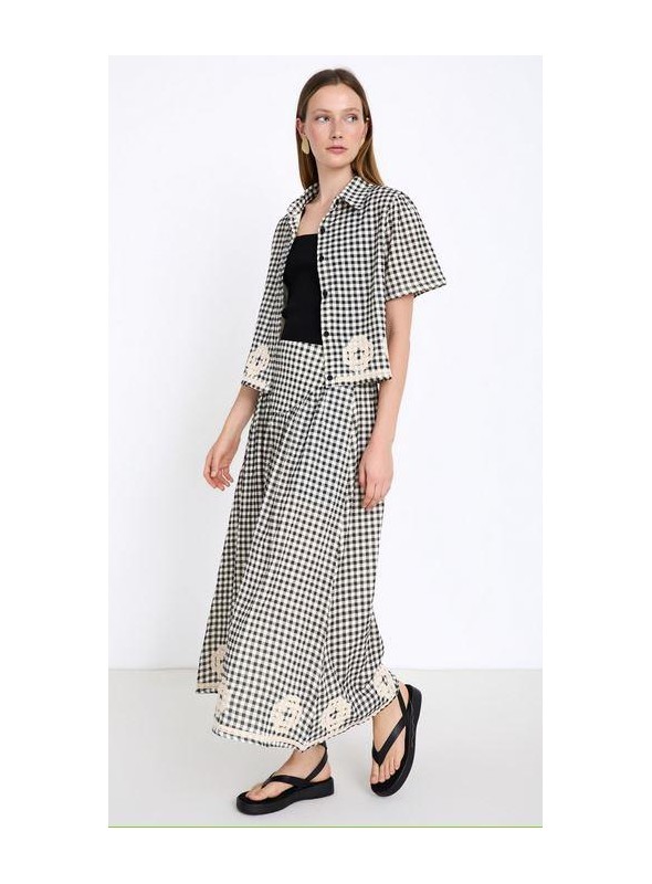 Falda Skatie, de vichy con bordados. S102f02