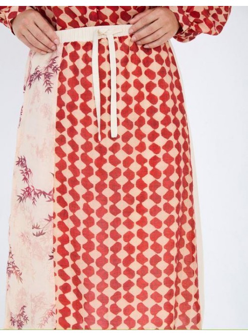 Falda Skatie, de gasa estampada. S05F61