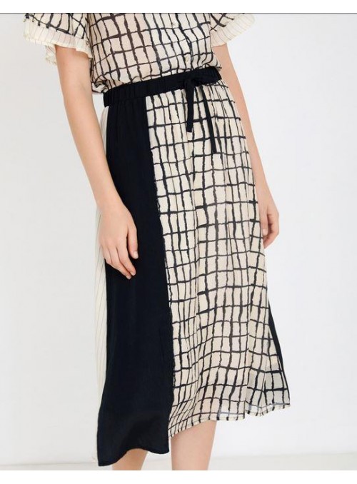 Falda Skatie, de gasa estampada. S05F62