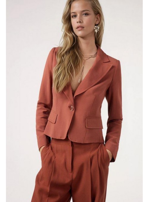 Blazer Dolores Promesas, en color caldera. 07602