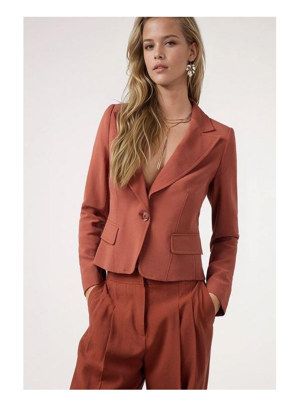 Blazer Dolores Promesas, en color caldera. 07602
