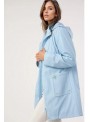 Parka Dolores Promesas, en color celeste. Odile