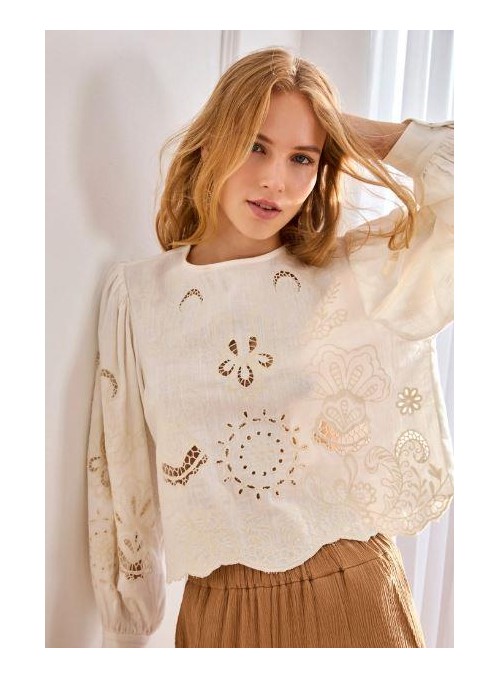 Blusa Nekane, con bordados. Weret