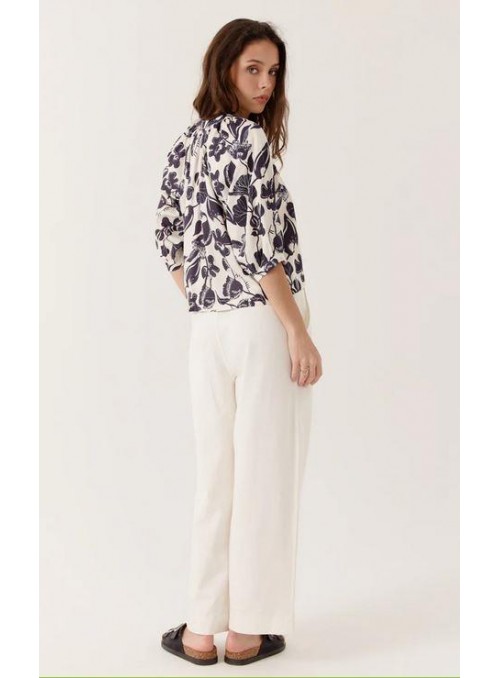 Blusa Art Love, de viscosa estampada. Amesia