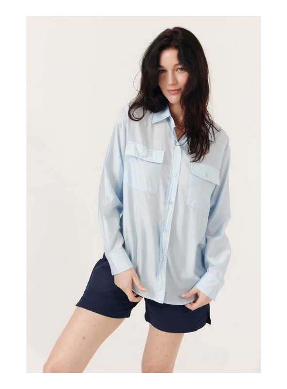 Blusa Art Love, camisera en celeste. Aresia