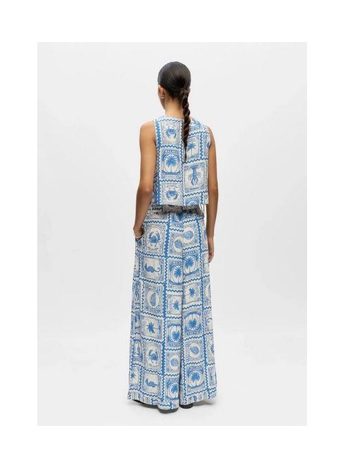 Top Object, de viscosa estampada. Objvima