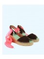 Alpargata Star Love, en chocolate con lazo. Cisne13