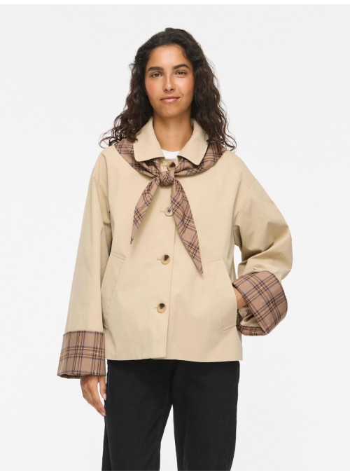 Gabardina Vila, corta con pañuelo. 14119722 Viavara