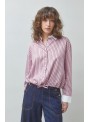 Camisa Suncoo, en rosa con cuello blanco. Lake