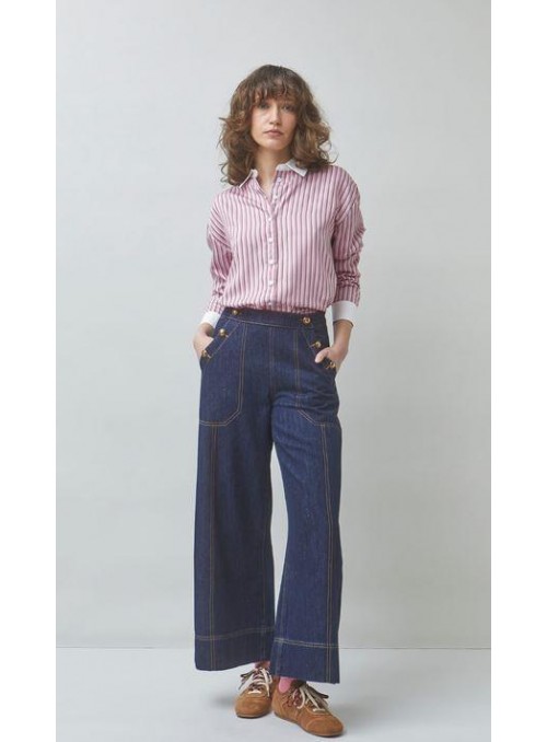 Camisa Suncoo, en rosa con cuello blanco. Lake