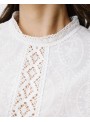 Blusa Grace & Mila, con aplique de encaje. Abigail