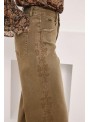 Vaquero Nekane, en kaki con bordados. Mobi