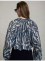 Blusa Skatie de gasa estampada. S95b09