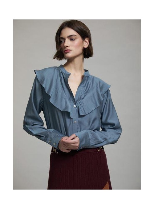 Blusa Skatie, con volante en el cuello. S95b12