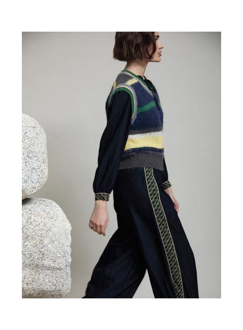 Pantalòn Skatie, con detalle en los lados. S202P01