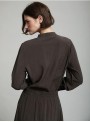 Blusa Skatie, de viscosa en marròn. S95B05