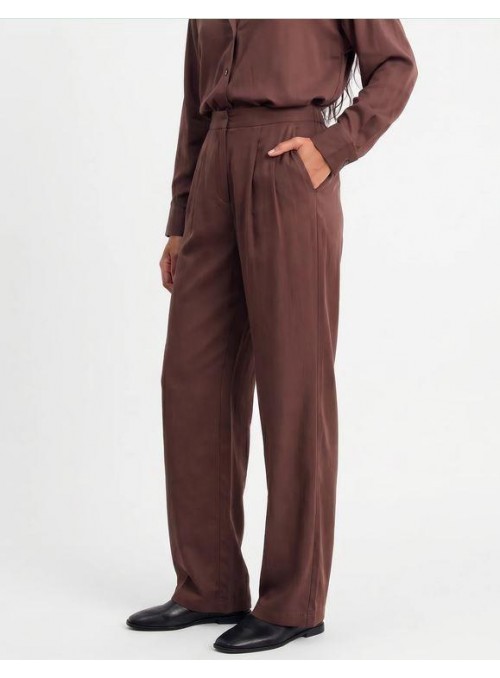 Pantalòn Art Love, de tejido fluido. Orena