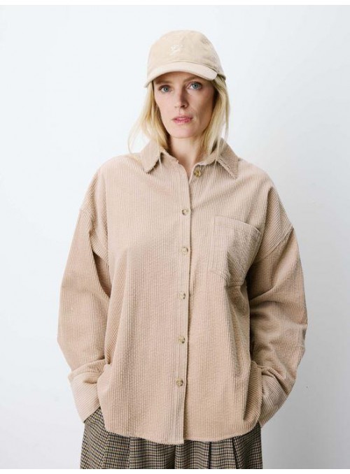 Camisa Grace &amp; Mila, de pana en beige. Ange