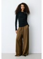 Top Grace & Mila, con adorno dorado. Bijou